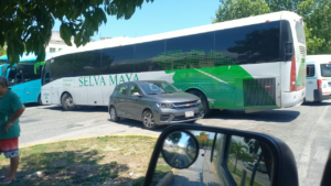 Así buscan certificar a choferes de transporte de personal en Playa del Carmen.