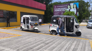 Así deben circular los mototaxistas en Playa del Carmen.