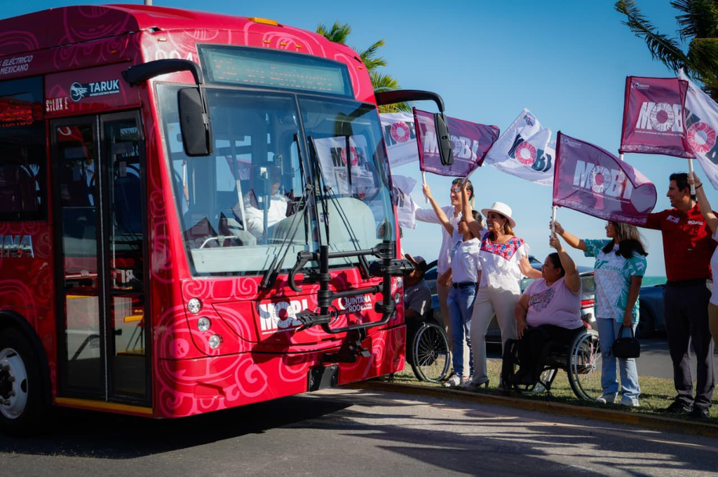 Así inician operaciones MOBI Chetumal y los autobuses eléctricos TARUK.
