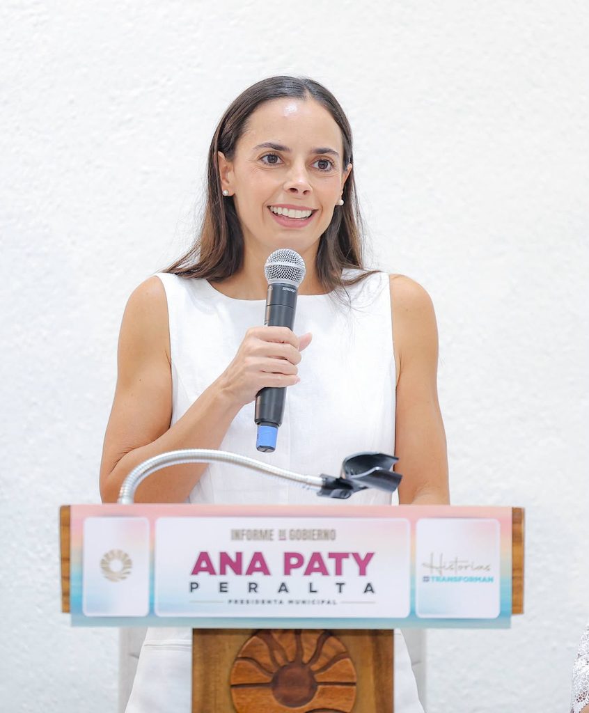 Ana Paty Peralta presenta su informe enfocado en obras históricas y movilidad.