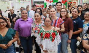 Clausuran 12 cursos municipales e inician 13 en Isla Mujeres