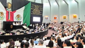Diputados y funcionarios asistieron a la presentación de la Glosa del Cuarto Informe de Gobierno de Mara Lezama.