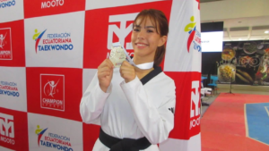 Playa del Carmen celebra medalla de oro de Daphne Mercado en la Nations Cup G1