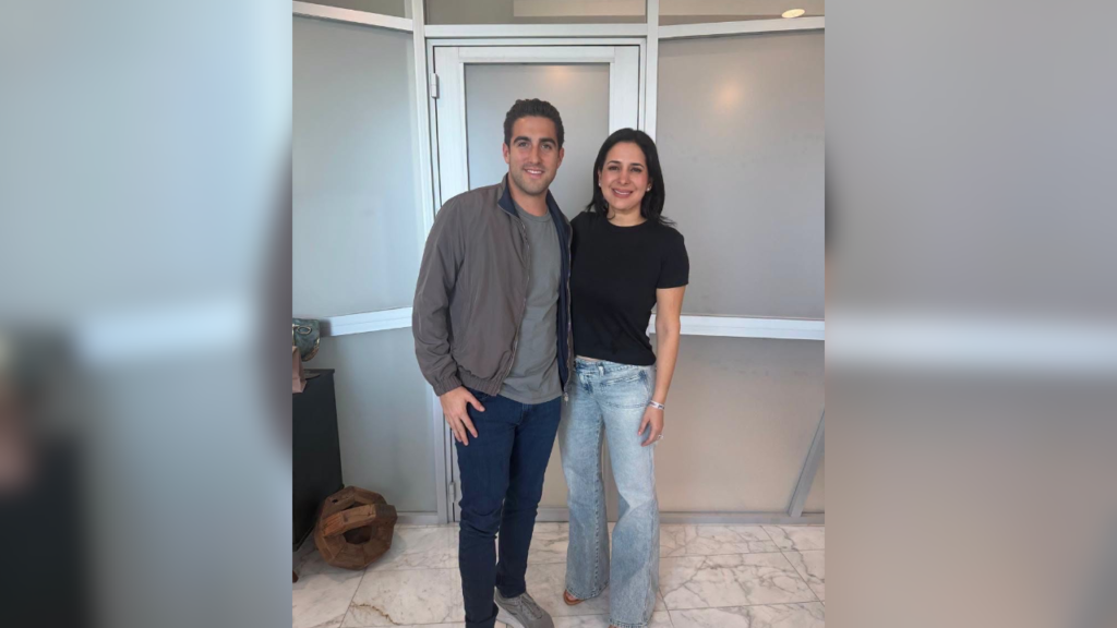 Estefanía Mercado respalda a Gino Segura tras su designación como coordinador estatal de Morena.
