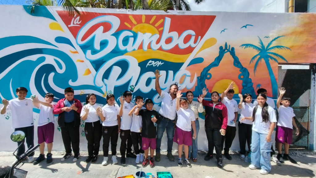 La Bamba por Playa 2026 inició con la develación de un mural comunitario por la paz en el centro de Playa del Carmen.