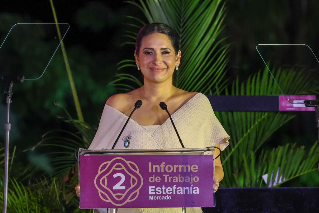 En el Segundo Informe de Estefanía Mercado se presentaron resultados en seguridad, salud y obra pública.