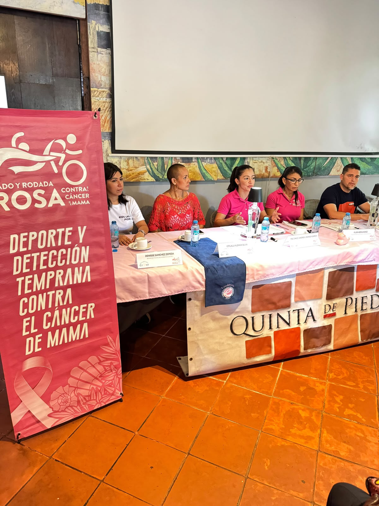 El Nado Rosa y Rodada Rosa en Playa del Carmen se realizarán el 25 y 31 de octubre.