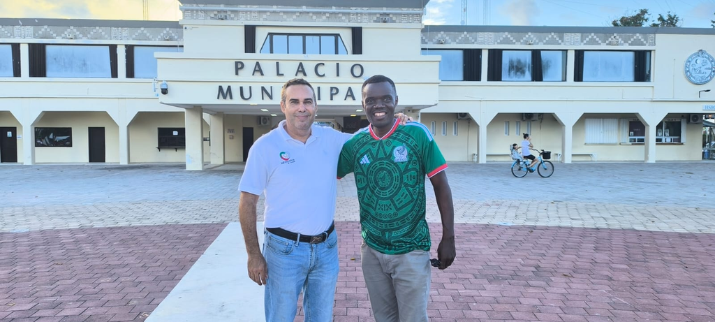 Mexicanos naturalizados en Playa del Carmen buscan poder acceder a cargos públicos municipales.