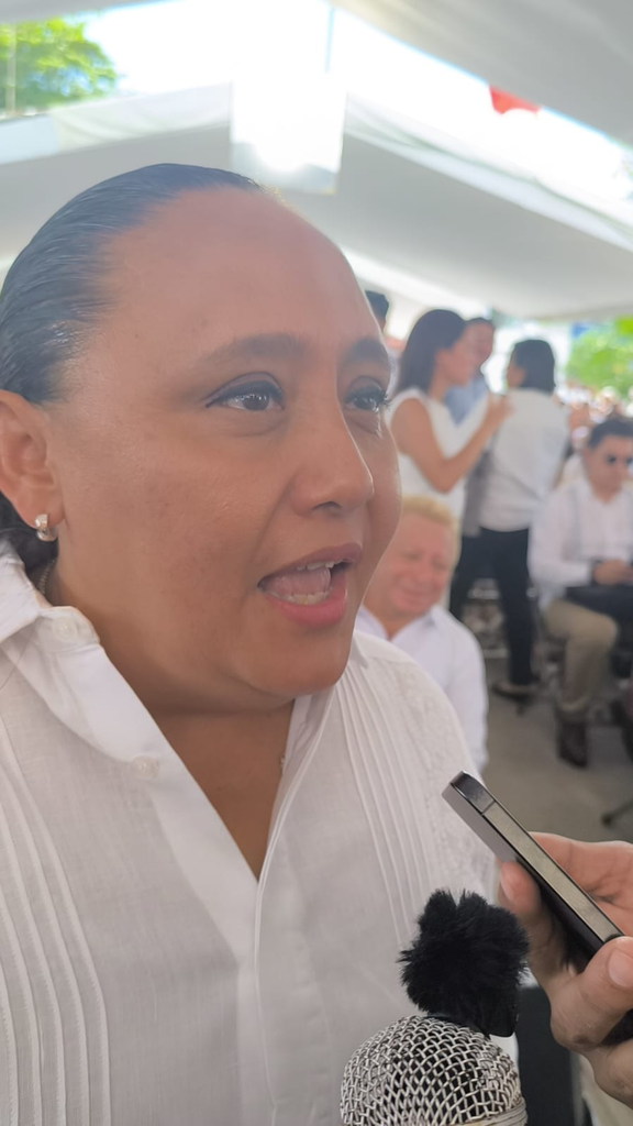 Diego Castañón recibió el respaldo de funcionarios y empresarios tras su Segundo Informe de Gobierno.