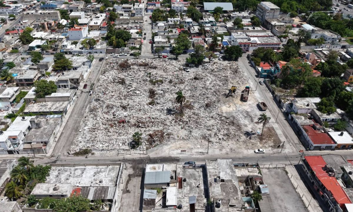 Concluye demolición del antiguo Hospital General de Cancún