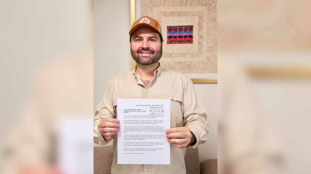 Antón Bojórquez anunció su separación del cargo en el Ayuntamiento de Playa del Carmen.