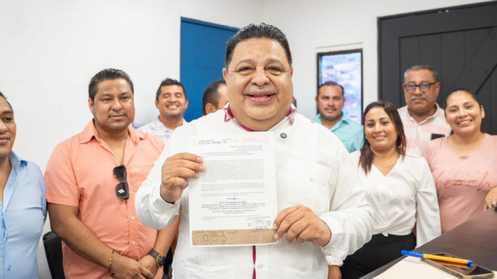 El Cabildo de Playa del Carmen avaló la licencia de Orlando Muñoz por 90 días.