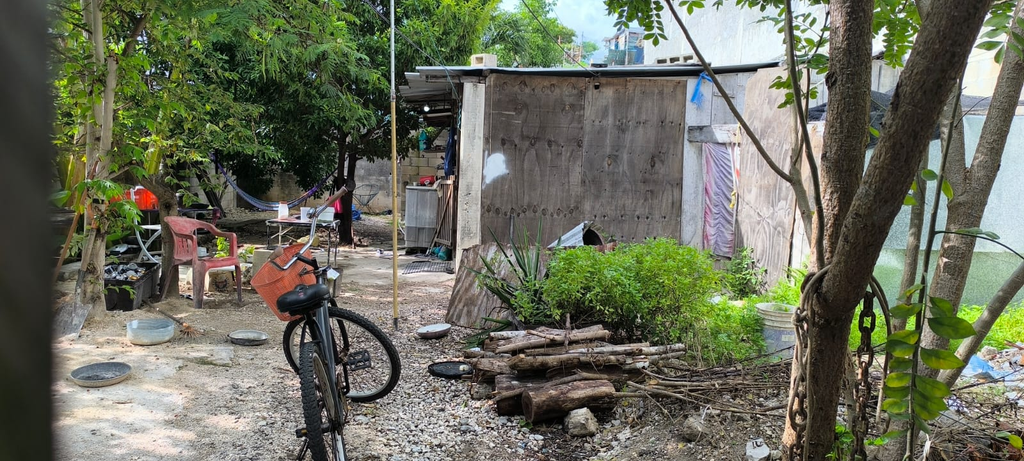Vecinos protestan ante un presunto despojo de vivienda en la colonia Colosio.