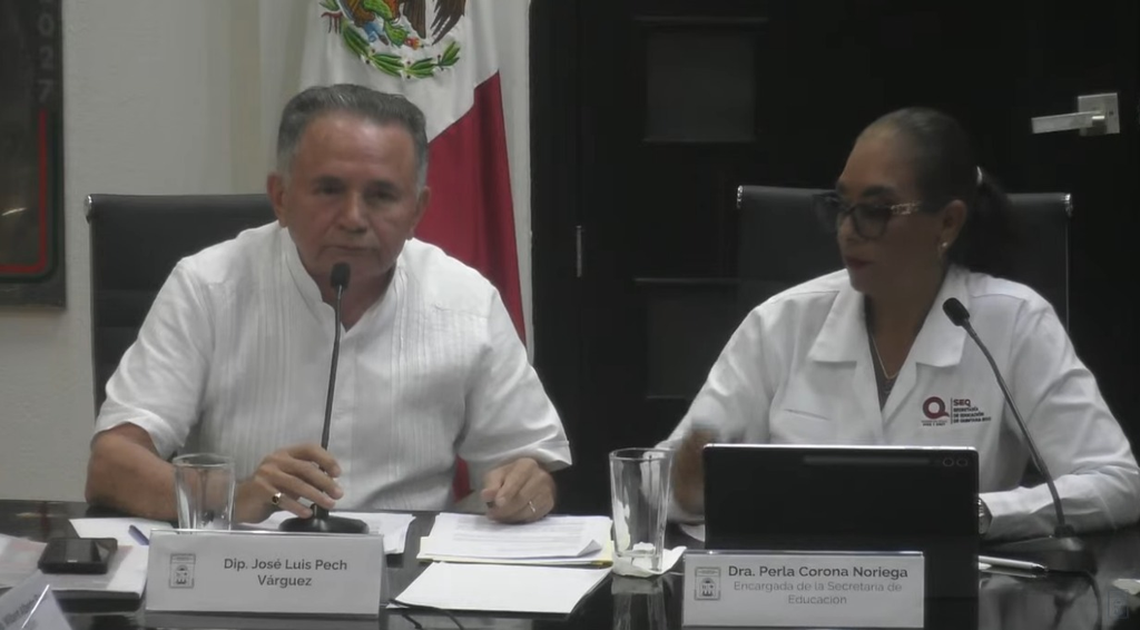 Perla Corona Noriega compareció ante el Congreso de Quintana Roo en materia educativa.
