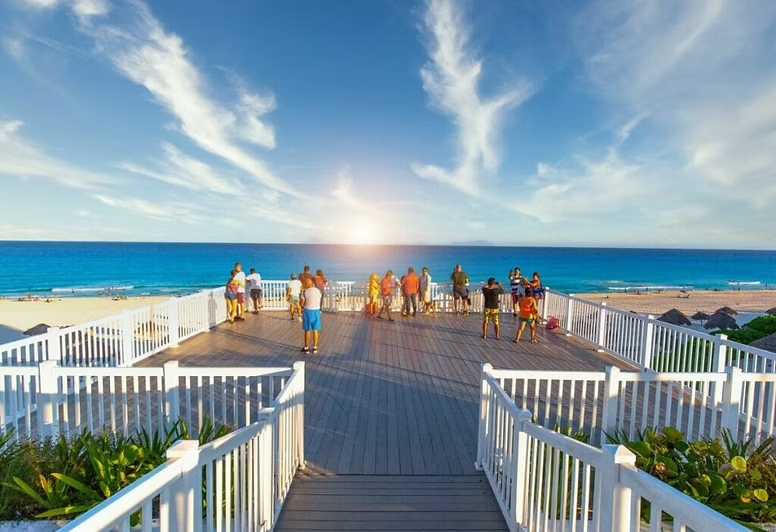 Planes para hacer solamente en Cancún: experiencias que no existen en ningún otro destino del Caribe mexicano.