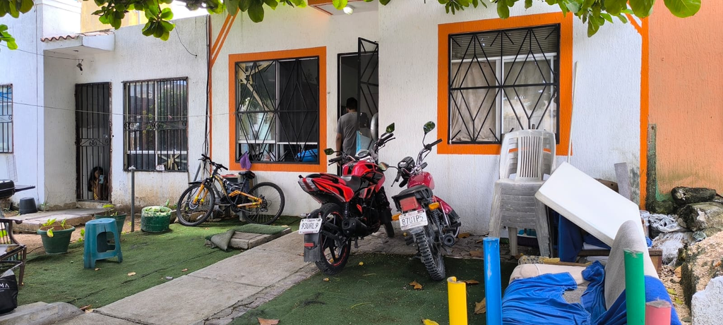 Así fue el intento de desalojo en la colonia Misión Las Flores en Playa del Carmen.